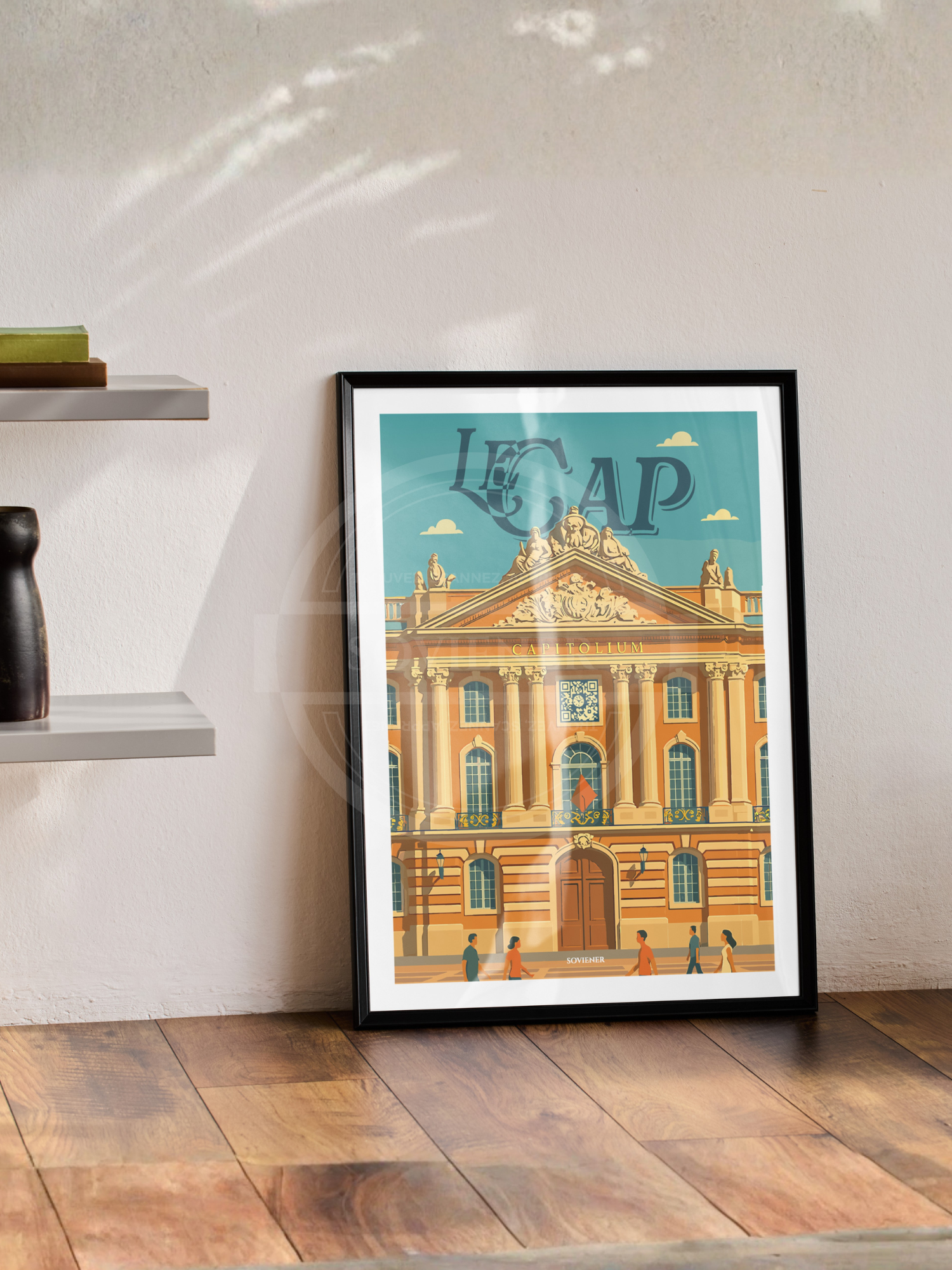 Illustration vintage de la façade de l'Hôtel de Ville sur la place du Capitole à Toulouse, passants au premier plan, texte bleu stylisé "LE CAP", style affiche de voyage rétro, imprimée à Montauban sur papier 350g.
