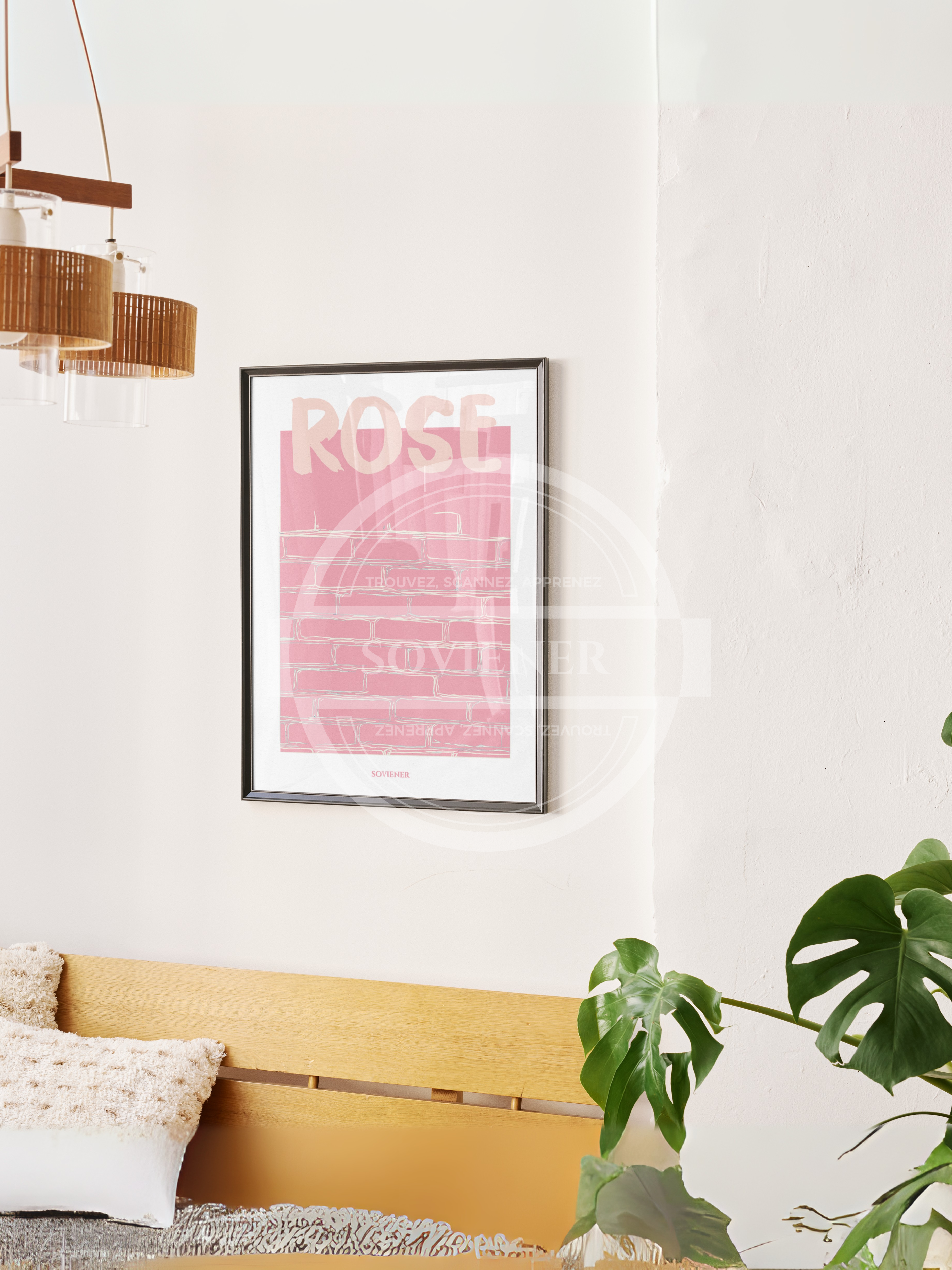 Affiche minimaliste rose montrant une texture de mur en briques toulousaines, lettrage "ROSE" stylisé, imprimée à Montauban sur papier luxe 350g.